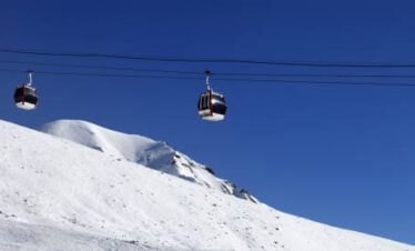 Tour to Ananuri, Gudauri & Kazbegi