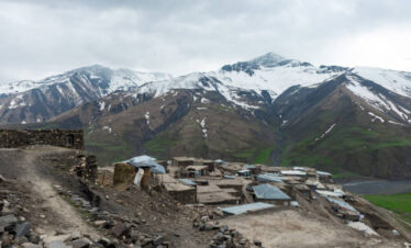 Guba & Khinalug Full-Day Tour