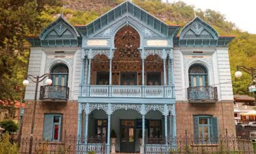 Azerbaijan & Georgia Tour Package (8 Nights/9 Days)